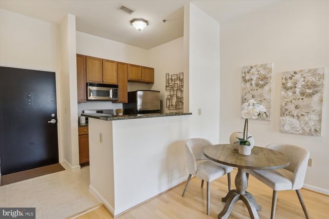$388,000 | 309 Holland Lane, Unit 136, Alexandria, VA 22314