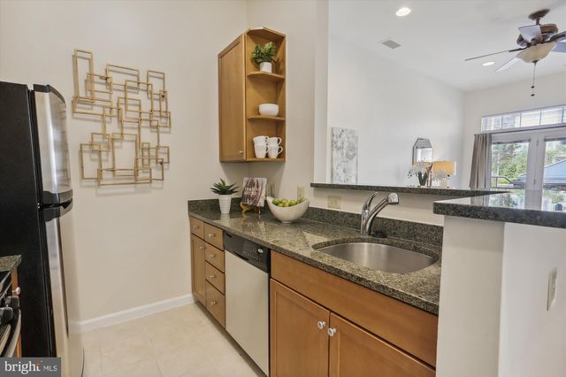 $388,000 | 309 Holland Lane, Unit 136, Alexandria, VA 22314