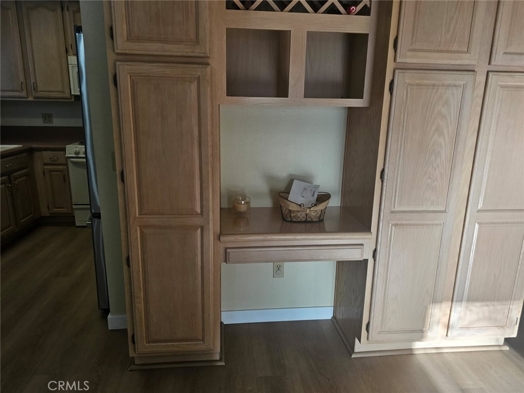 25132 Highspring Avenue Newhall, CA 91321 - Photo 13 of 46 a close view of kitchen appliances