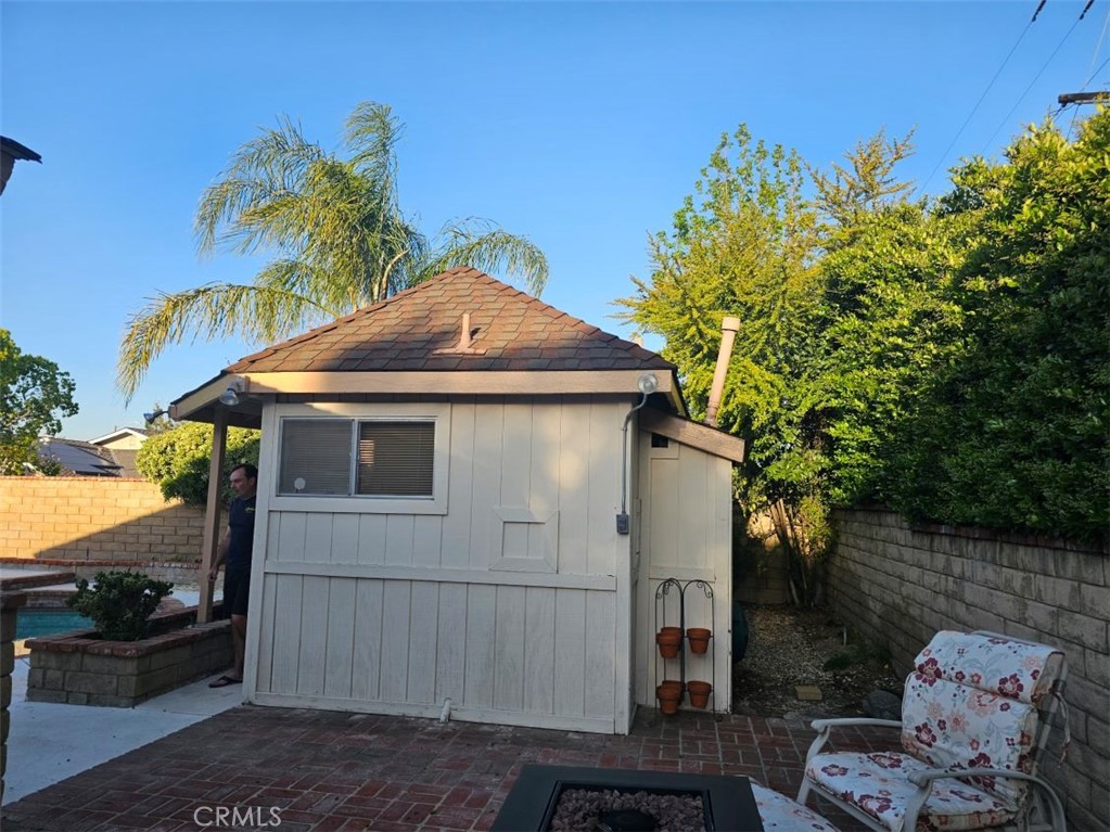 25132 Highspring Avenue Newhall, CA 91321 - Photo 35 of 46 a front view of a house with garden