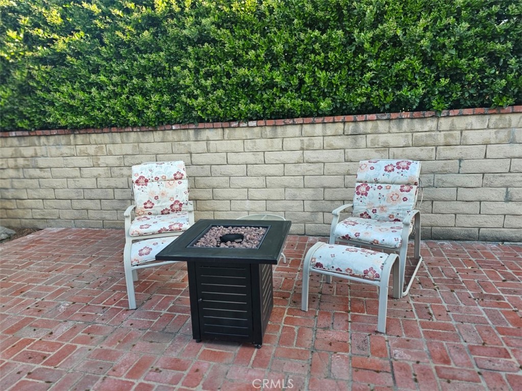 25132 Highspring Avenue Newhall, CA 91321 - Photo 41 of 46 a view of outdoor space with seating