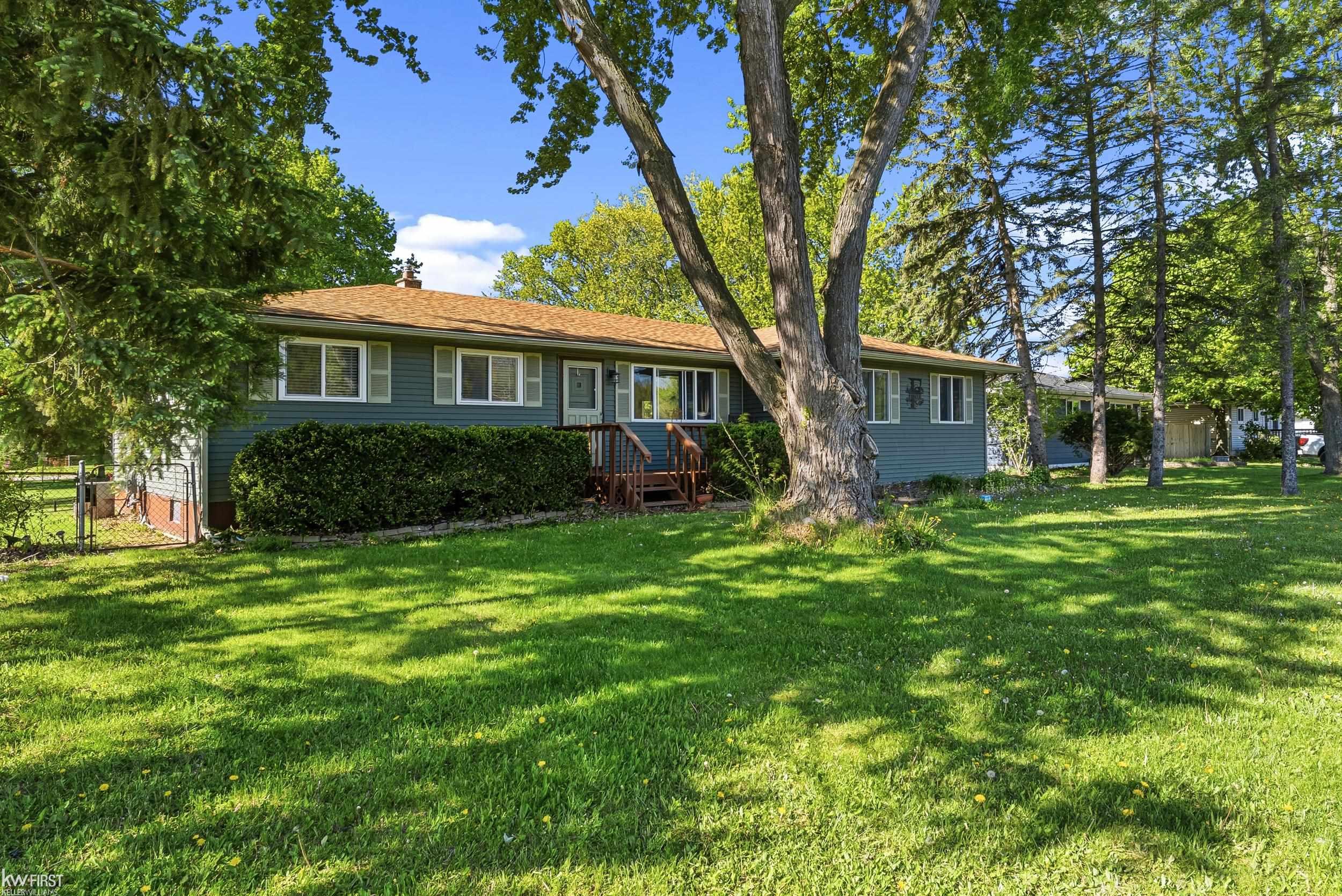 4271 Highland Road Milford, MI 48380 - Photo 5 of 48