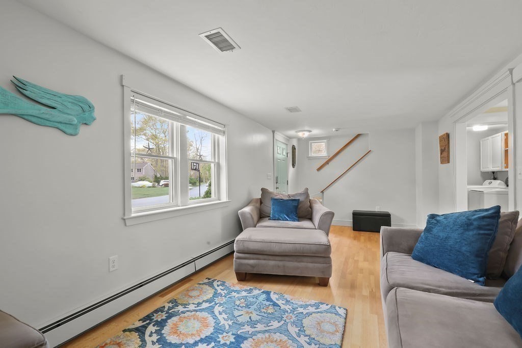 5 Deerfield Road Mashpee, MA 02649 - Photo 6 of 33 Gallery Image 6