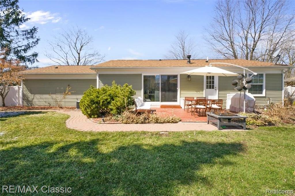22566 Winfield Road Novi, MI 48375 - Photo 4 of 26