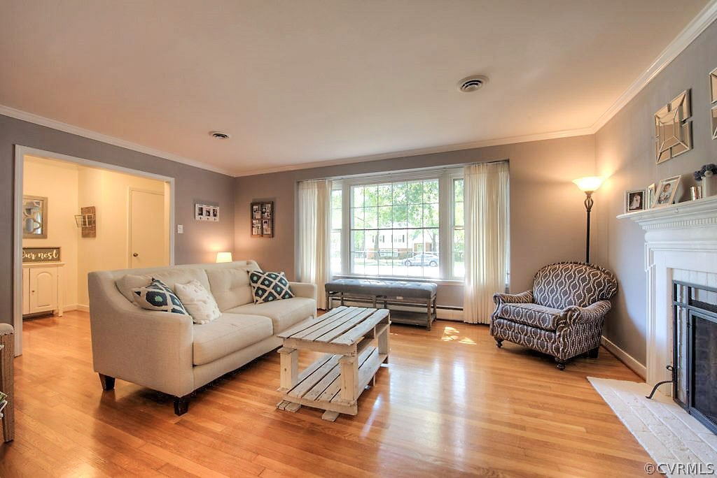 8814 Watlington Road Henrico, VA 23229 - Photo 6 of 35 Gallery Image 6
