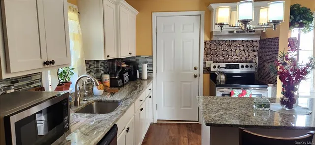 $379,999 | 59 Main Street, Walden, NY 12586