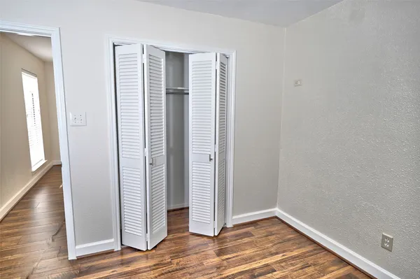 $2,295 | 11822 Hillbrook Drive, Houston, TX 77070