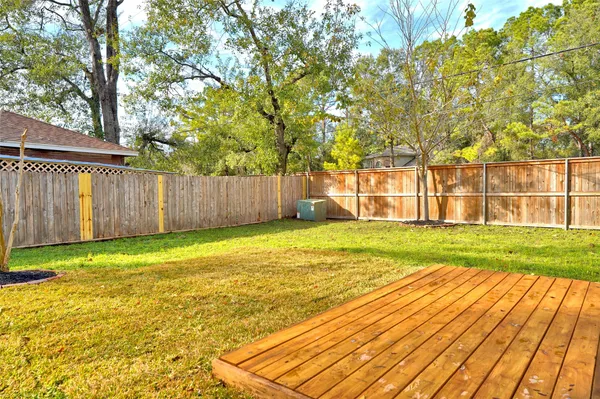 $2,295 | 11822 Hillbrook Drive, Houston, TX 77070