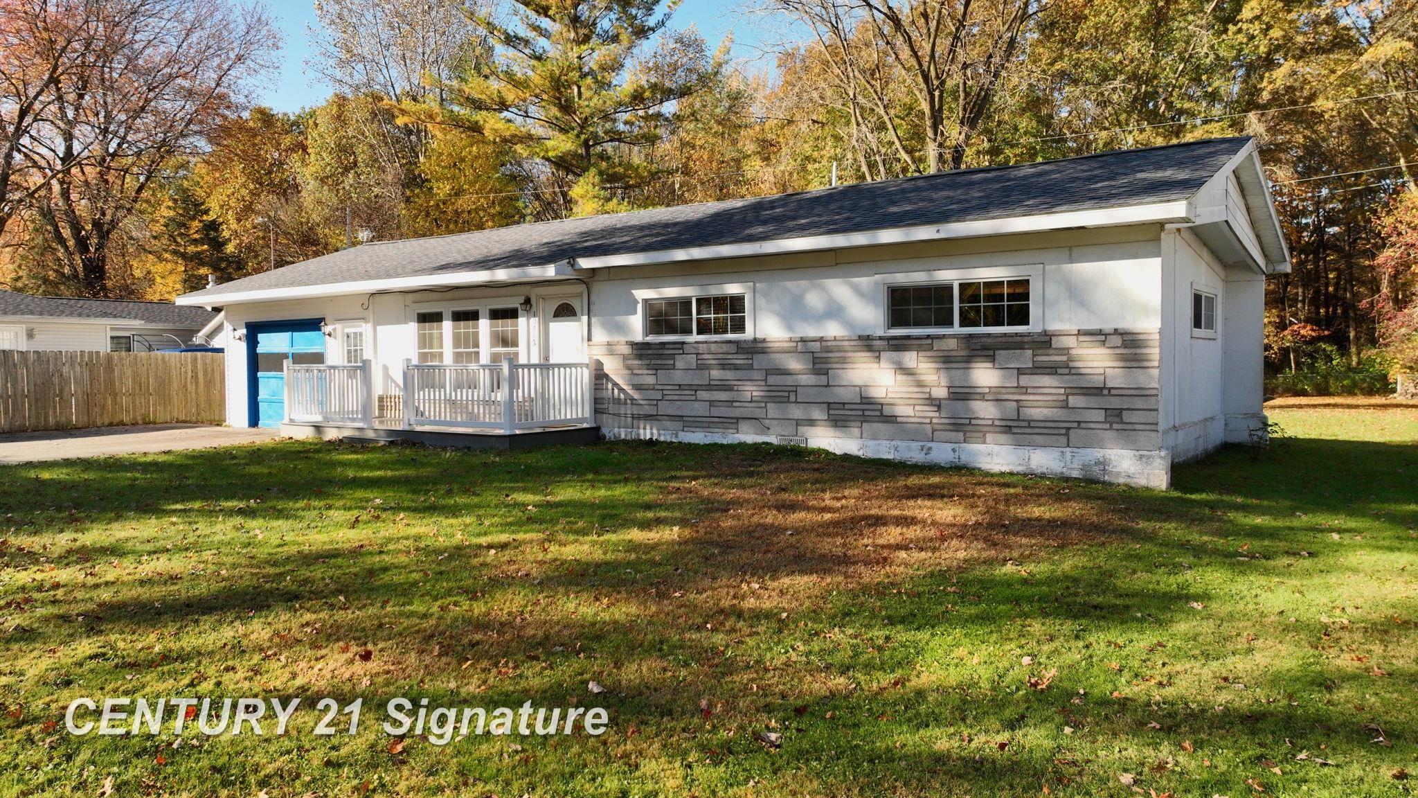 10462 South Graham Road St. Charles, MI 48655 - Photo 2 of 22