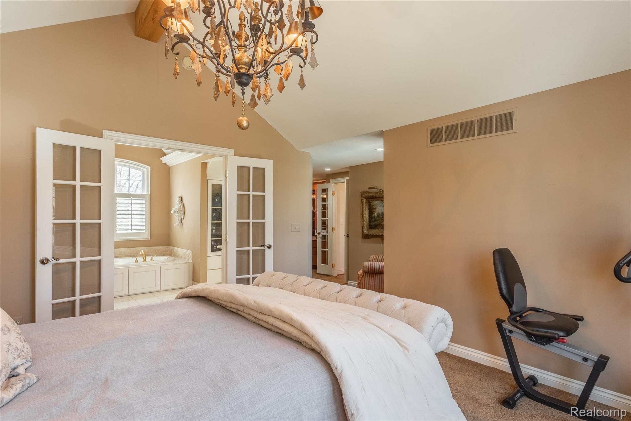 4180 Valley Forge Road Bloomfield Hills, MI 48301 - Photo 23 of 48 244A6037-HDR.jpg
