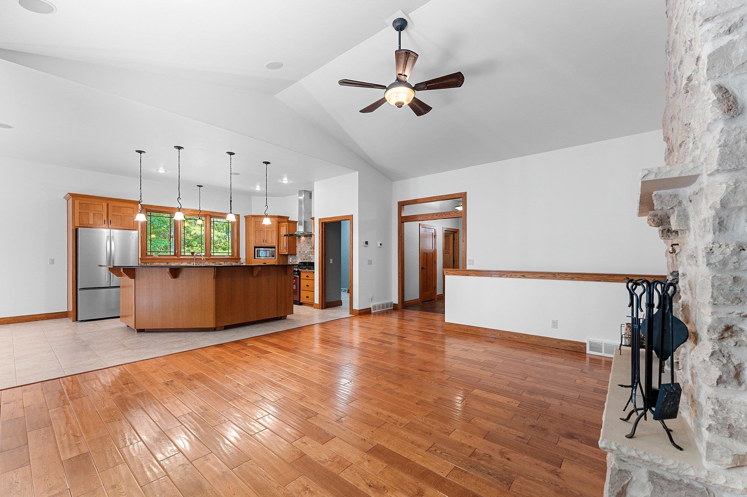 3940 Sunnyview Road De Pere, WI 54115 - Photo 12 of 89