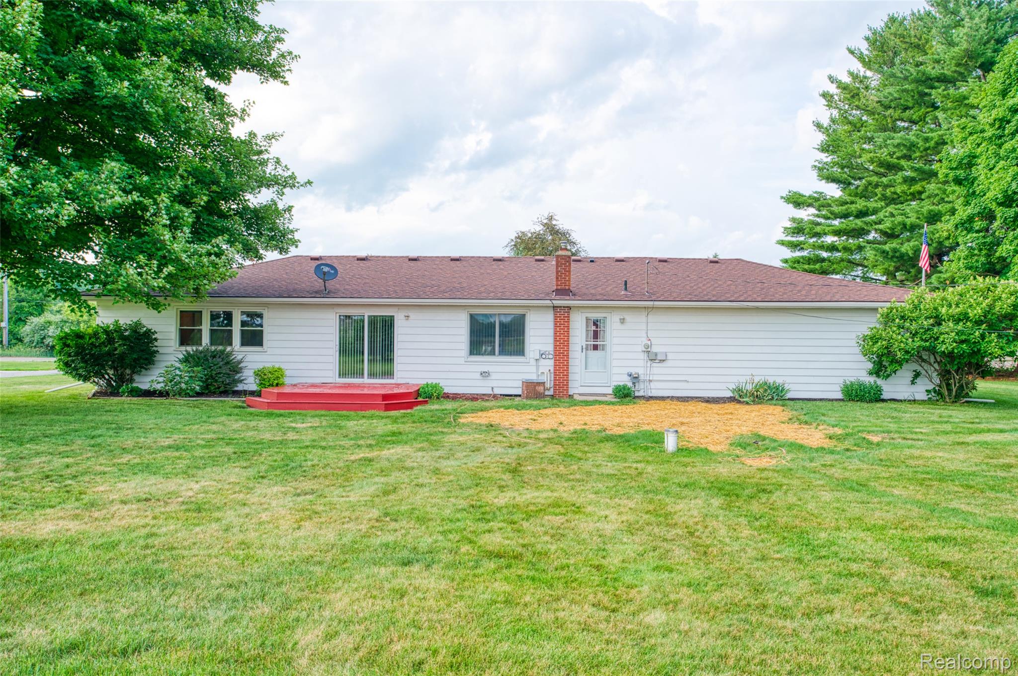 6767 Sharpe Road Fowlerville, MI 48836 - Photo 28 of 31 DSC09838_43.jpg