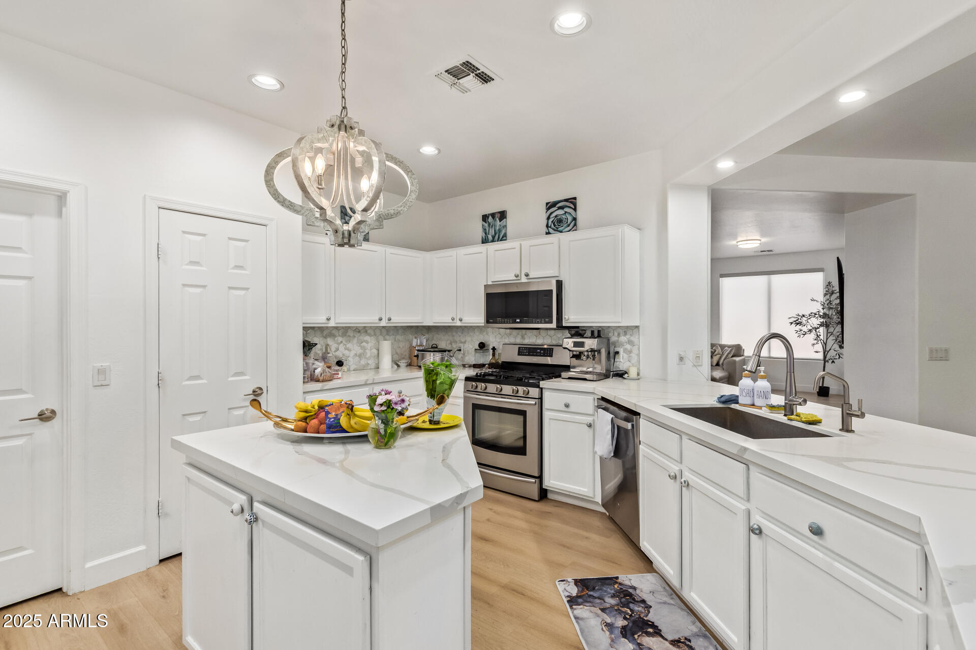 16609 North 40th Drive Phoenix, AZ 85053 - Photo 17 of 37 17 - 40th