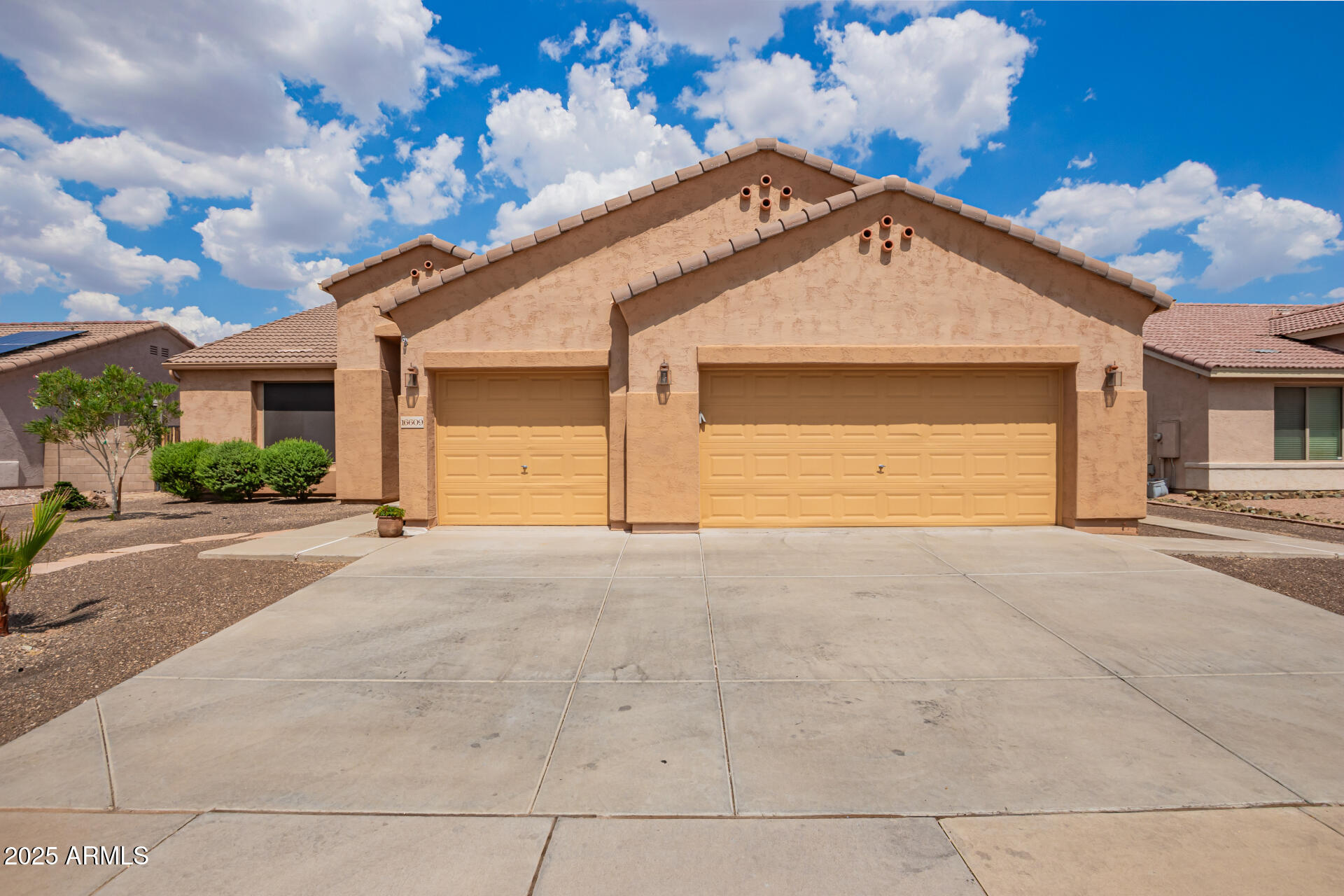 16609 North 40th Drive Phoenix, AZ 85053 - Photo 2 of 37 01 - 40th