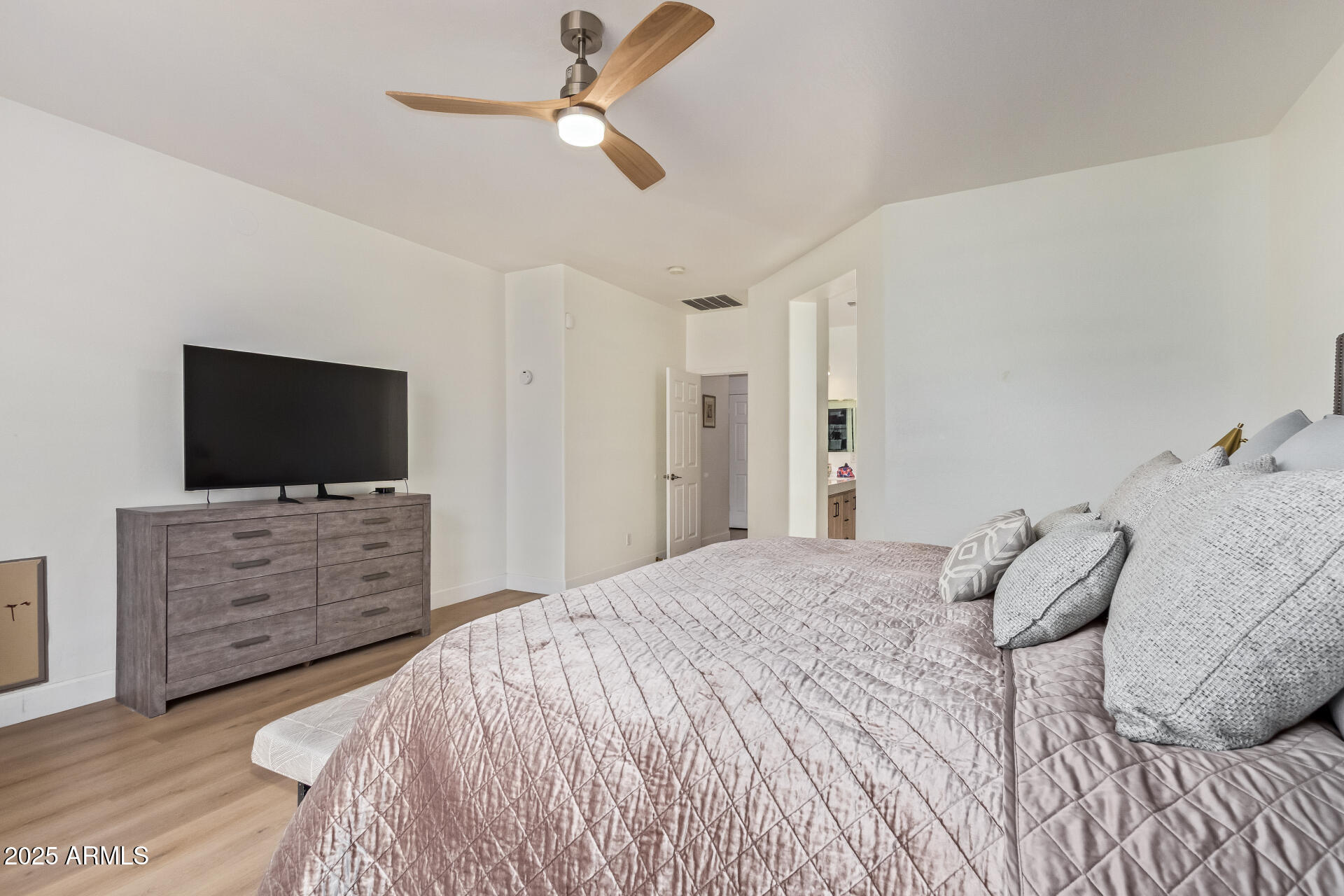 16609 North 40th Drive Phoenix, AZ 85053 - Photo 22 of 37 22 - 40th