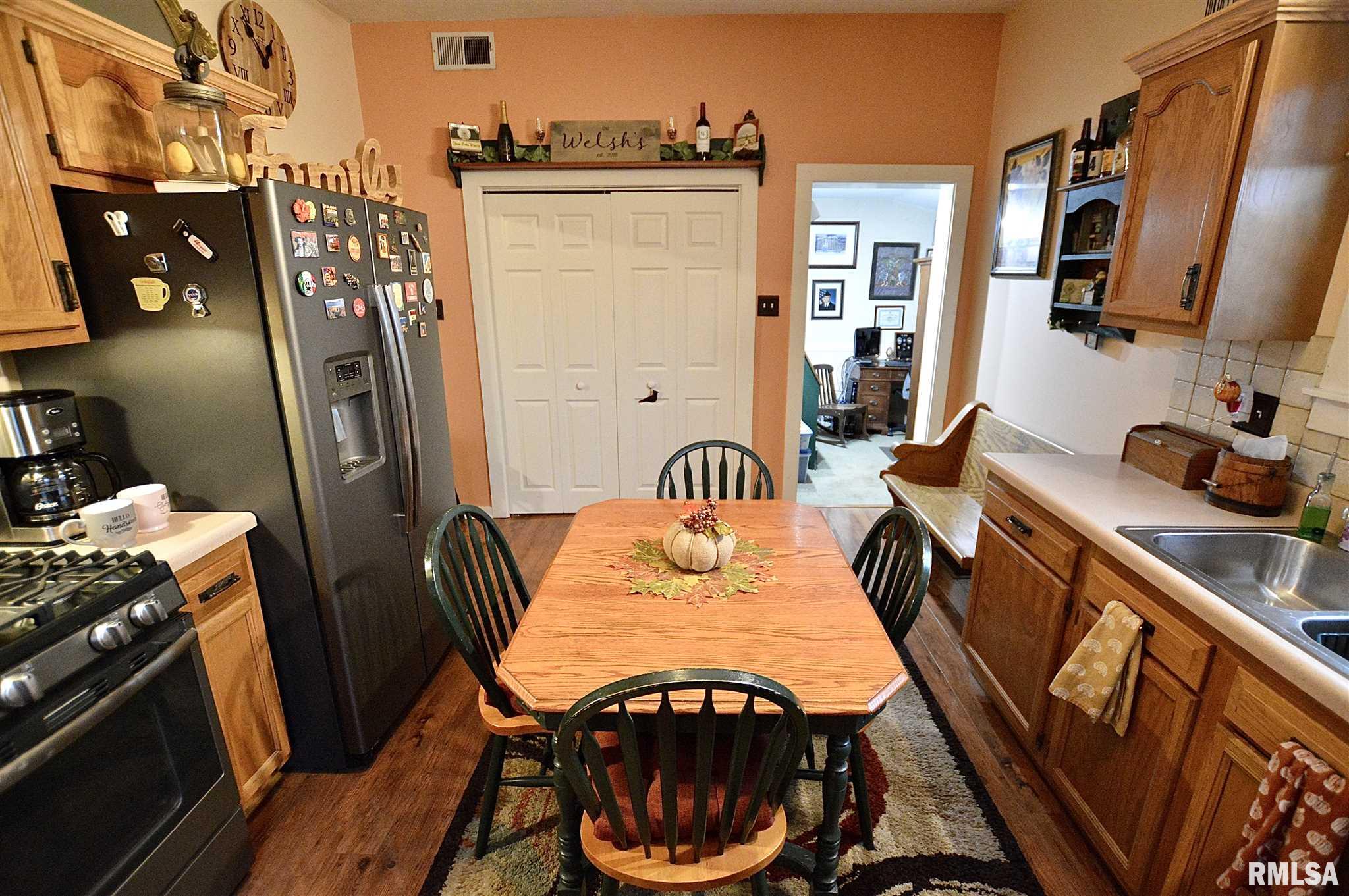 1230 North 3rd Street Springfield, IL 62702 - Photo 9 of 24