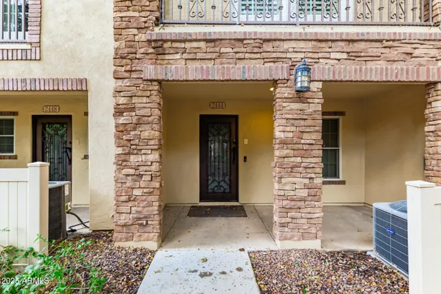 $590,000 | 2444 East Montecito Avenue, Phoenix, AZ 85016