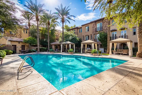 $575,000 | 2444 East Montecito Avenue, Phoenix, AZ 85016