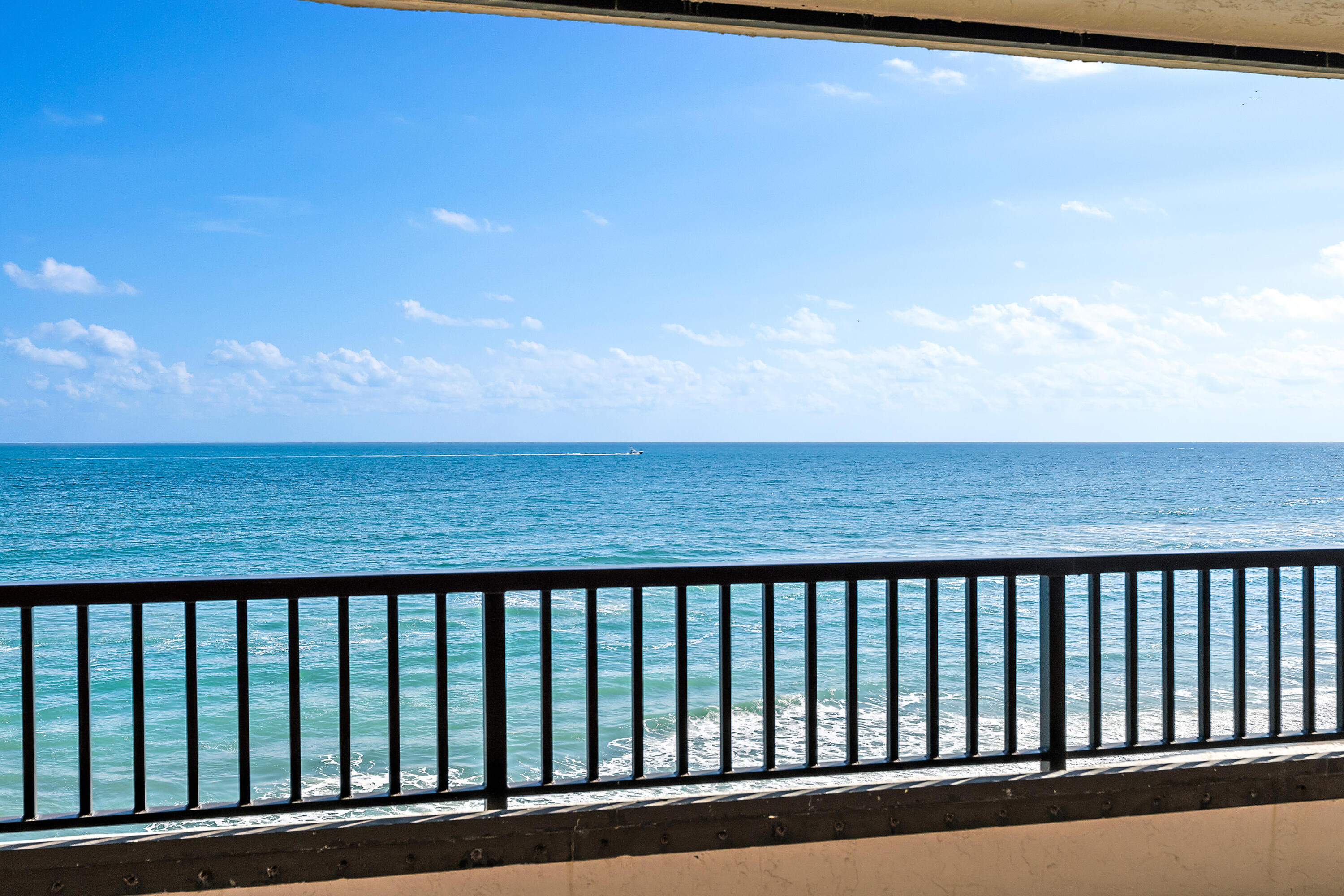 19900 South Beach Road, Unit 601 Jupiter, FL 33469 - Photo 19 of 84 a balcony with a city view
