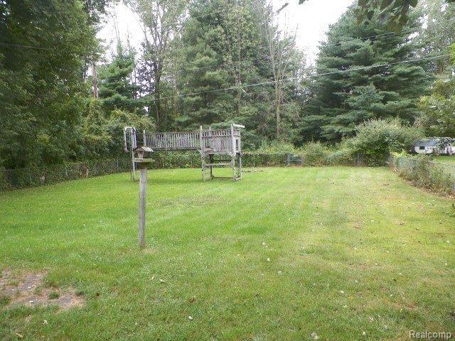 490 Birch Road Vassar, MI 48768 - Photo 20 of 25 262-173445 - Yard.JPG