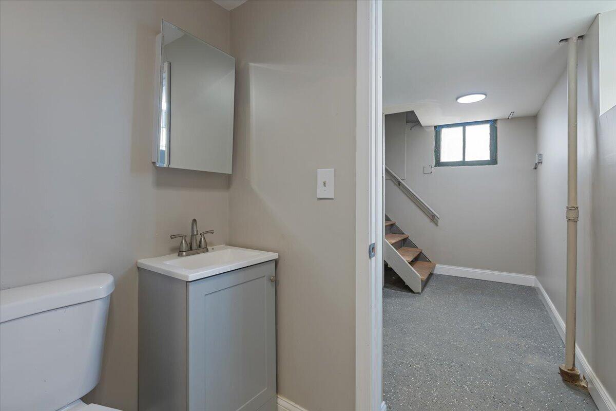 456 Bridge Street Gary, IN 46404 - Photo 22 of 27