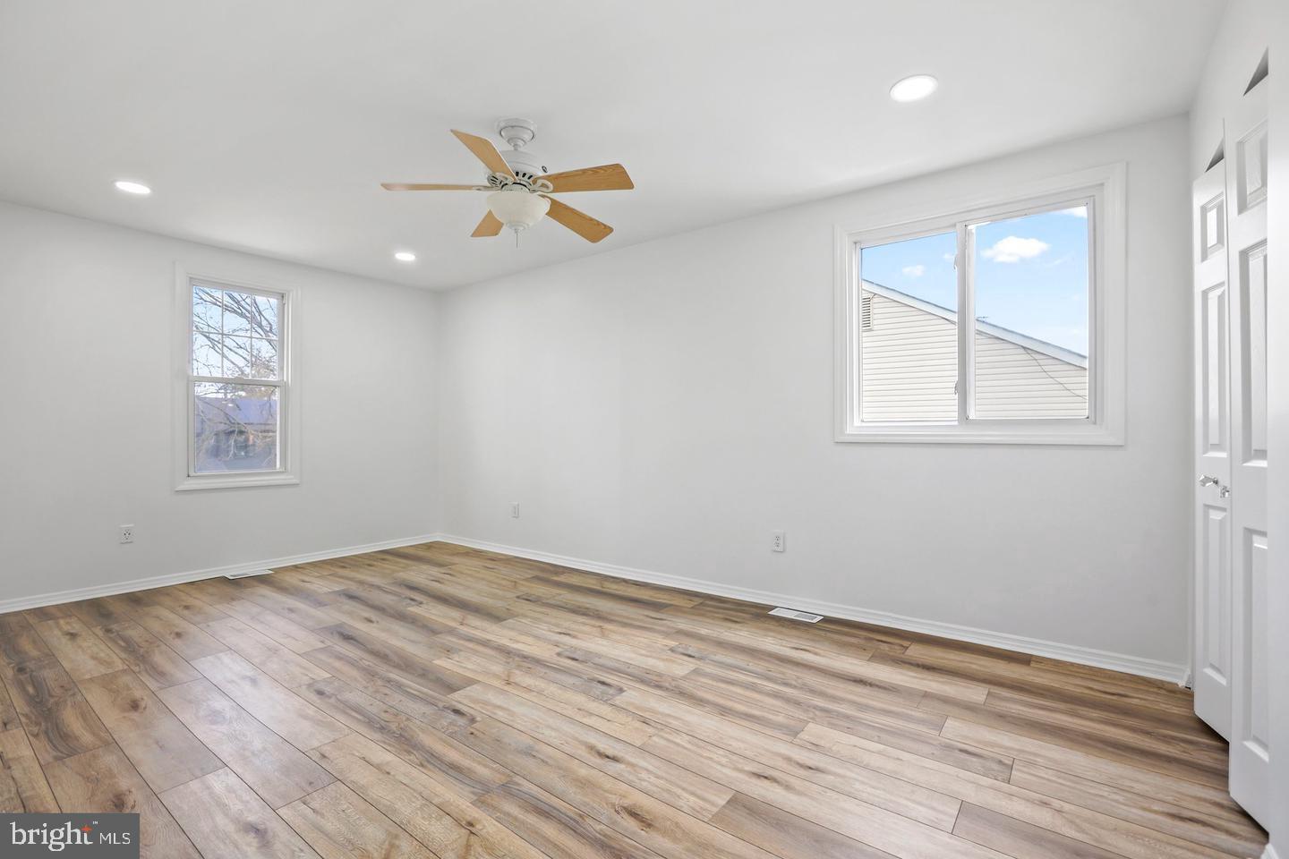 7710 Greenbrier Road Pennsauken, NJ 08109 - Photo 26 of 32