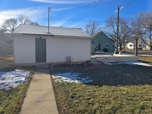 $139,900 | 320 2nd Street Southwest, Pipestone, MN 56164