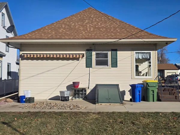 $139,900 | 320 2nd Street Southwest, Pipestone, MN 56164