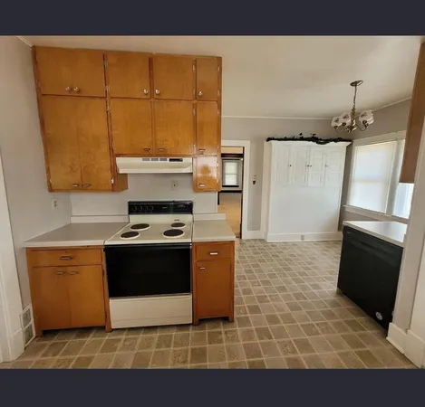 $139,900 | 320 2nd Street Southwest, Pipestone, MN 56164