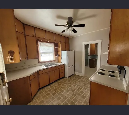 $139,900 | 320 2nd Street Southwest, Pipestone, MN 56164