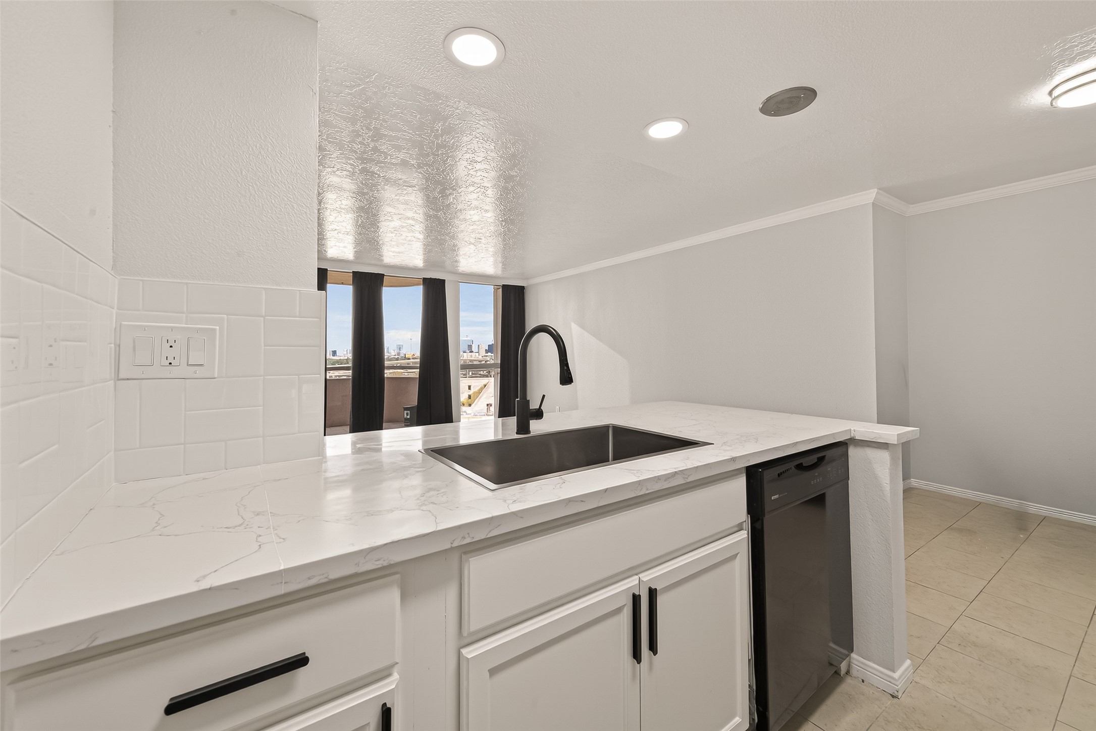 3525 Sage Road, Unit 1405 Houston, TX 77056 - Photo 17 of 37 a close view of sink and tap