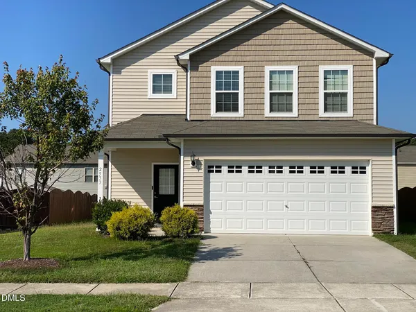 $2,250 | 2533 Tummel Lane, Fuquay-Varina, NC 27526