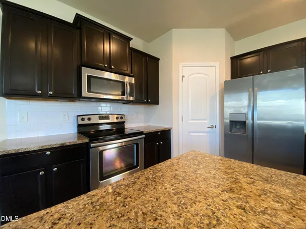 $2,250 | 2533 Tummel Lane, Fuquay-Varina, NC 27526