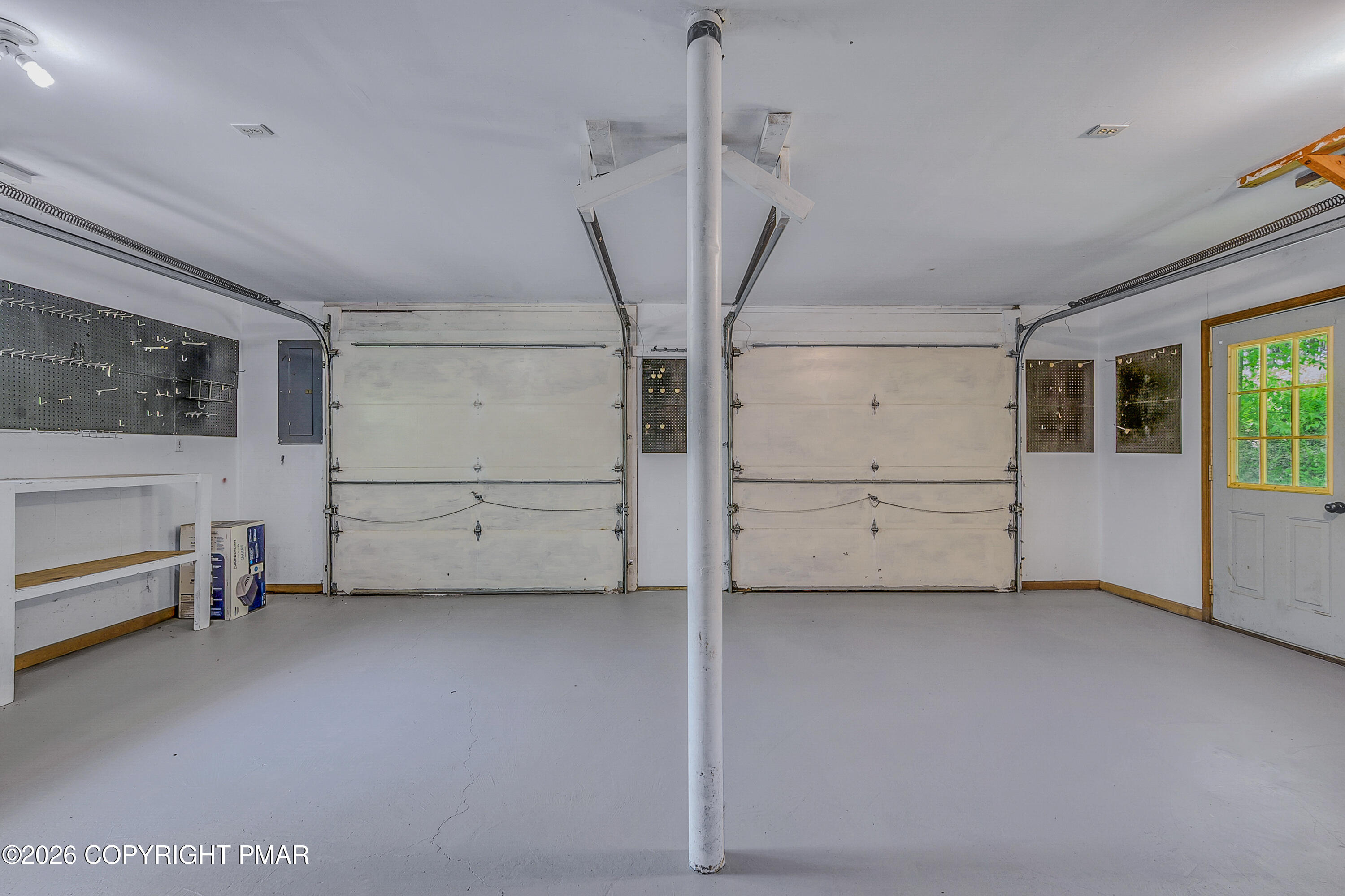 171 Foothill Boulevard Effort, PA 18330 - Photo 35 of 47 Garage