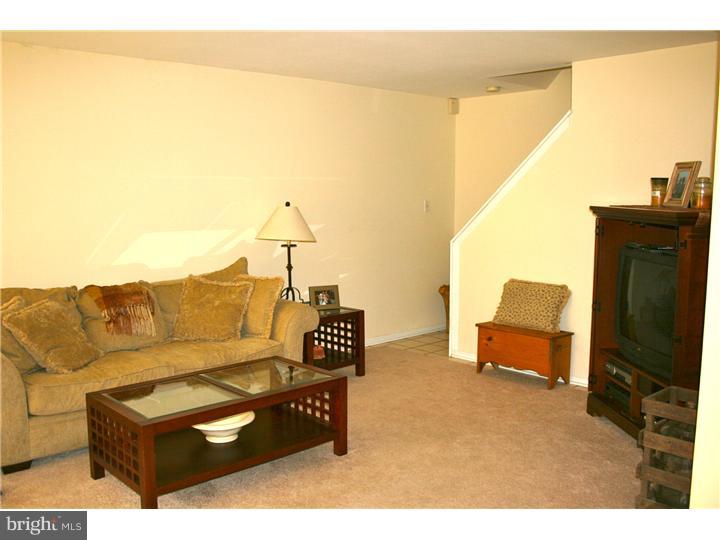 3401 San Rafael Court Springfield, PA 19064 - Photo 6 of 22 Living Room