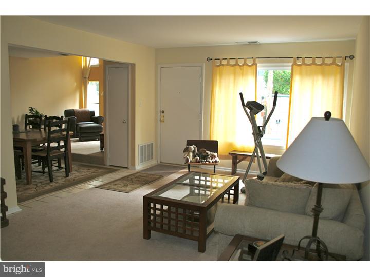 3401 San Rafael Court Springfield, PA 19064 - Photo 7 of 22 Living Room