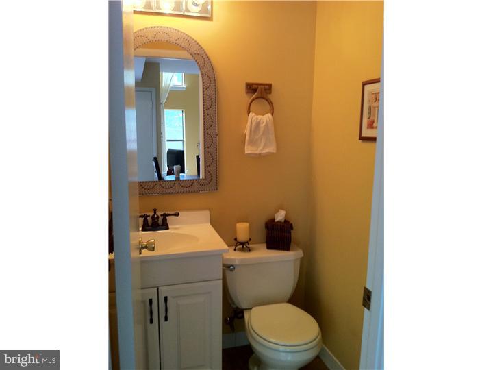 3401 San Rafael Court Springfield, PA 19064 - Photo 8 of 22 Bathroom
