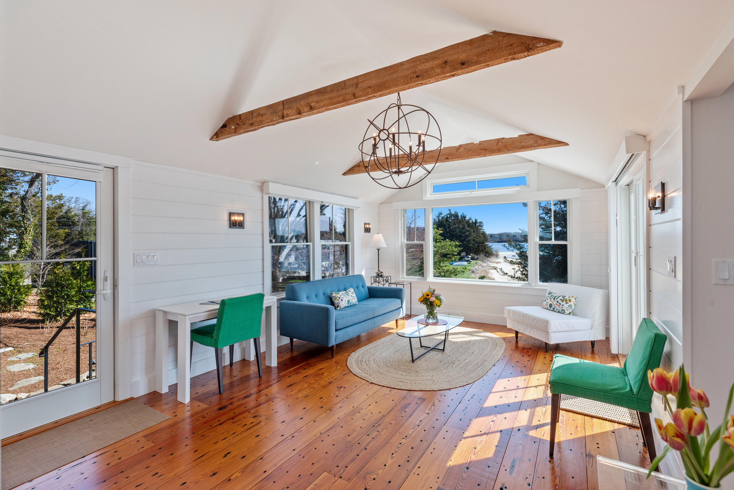 61 Hines Point Road Vineyard Haven, MA 02568 - Photo 9 of 19 Living room