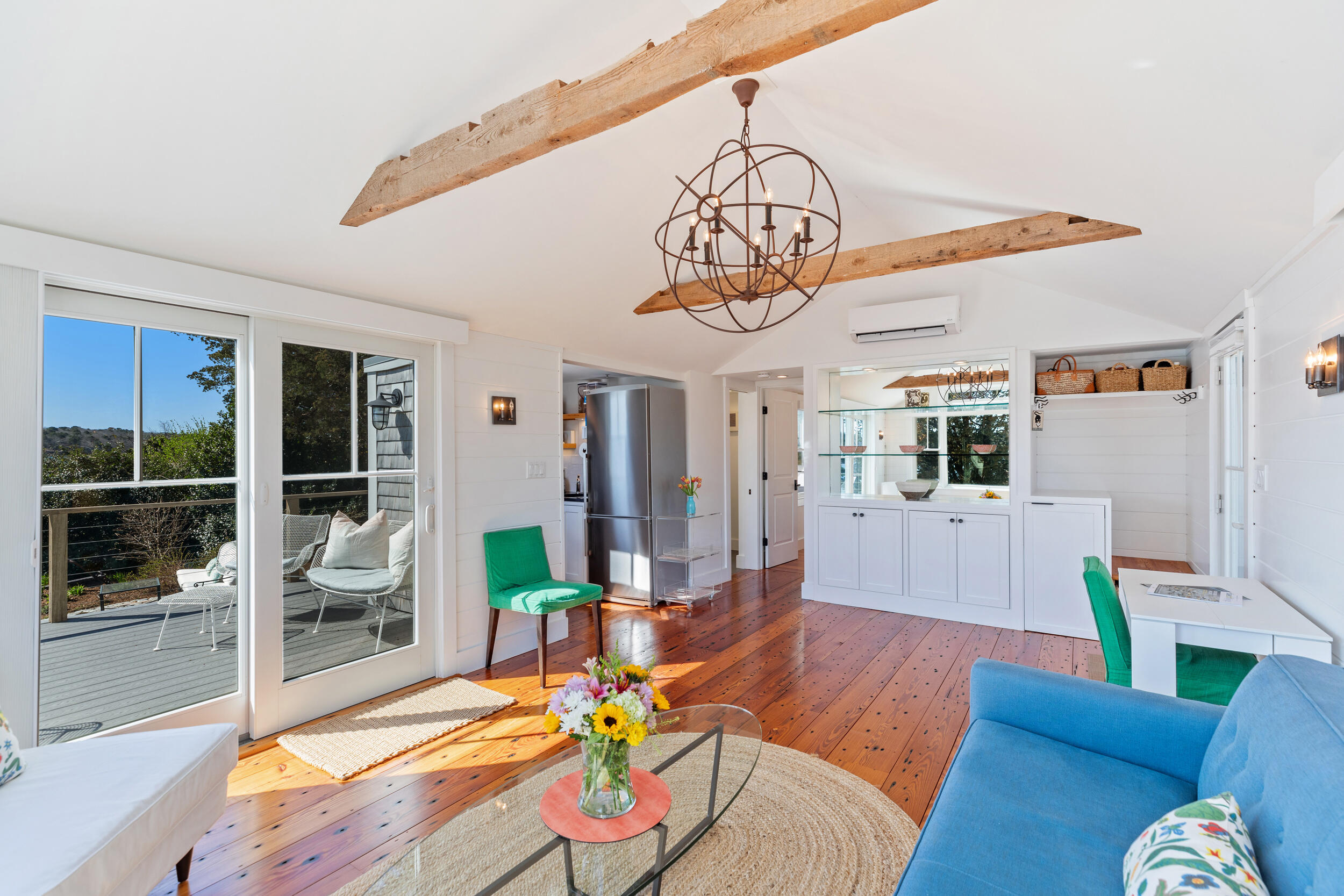 61 Hines Point Road Vineyard Haven, MA 02568 - Photo 10 of 19 Living room