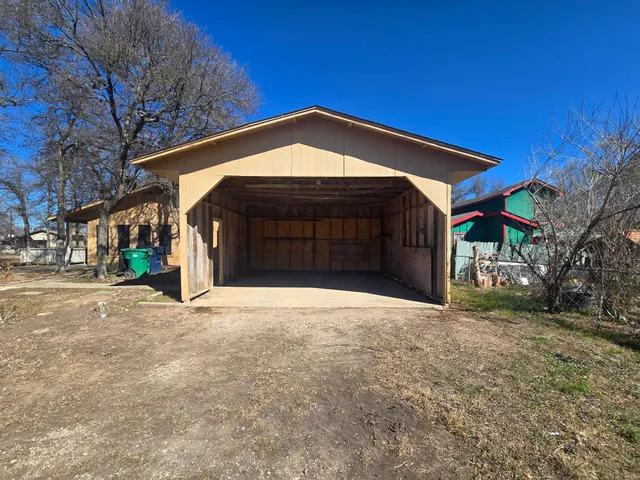 $200,000 | 107 Stony Mont Drive, Del Valle, TX 78617