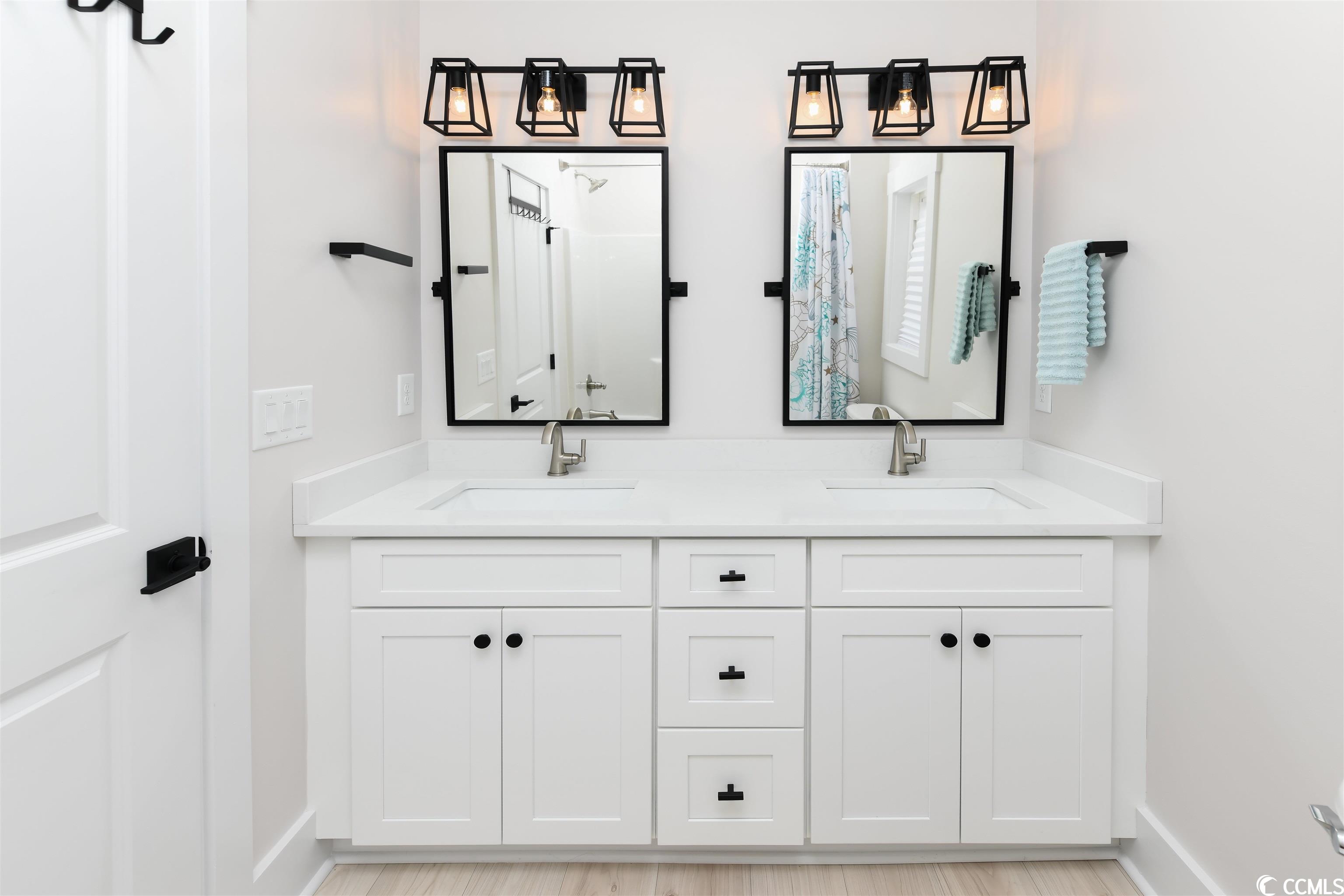 691 Elizabeth Drive Murrells Inlet, SC 29576 - Photo 28 of 37 Gallery Image 28