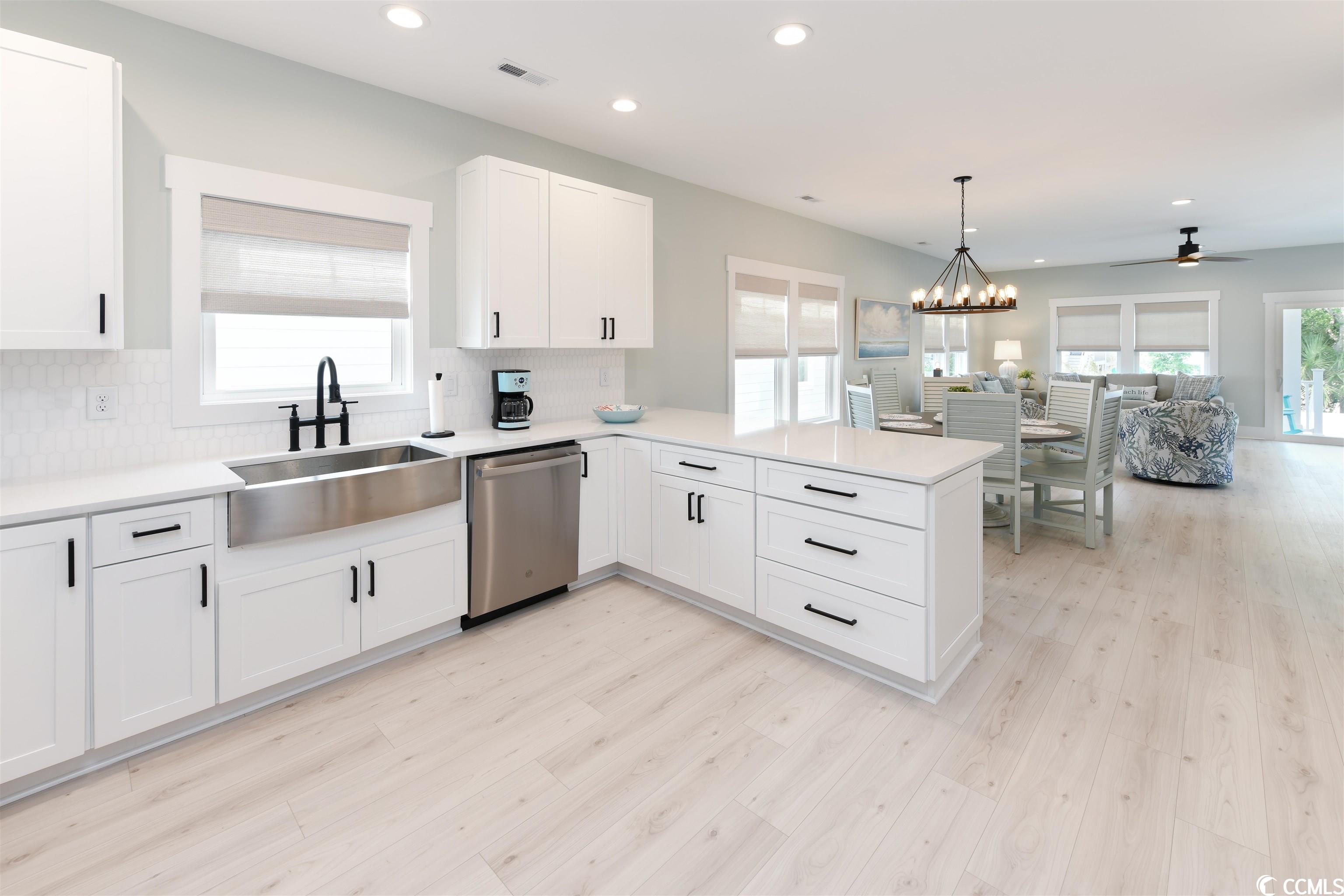 691 Elizabeth Drive Murrells Inlet, SC 29576 - Photo 3 of 37 Gallery Image 3