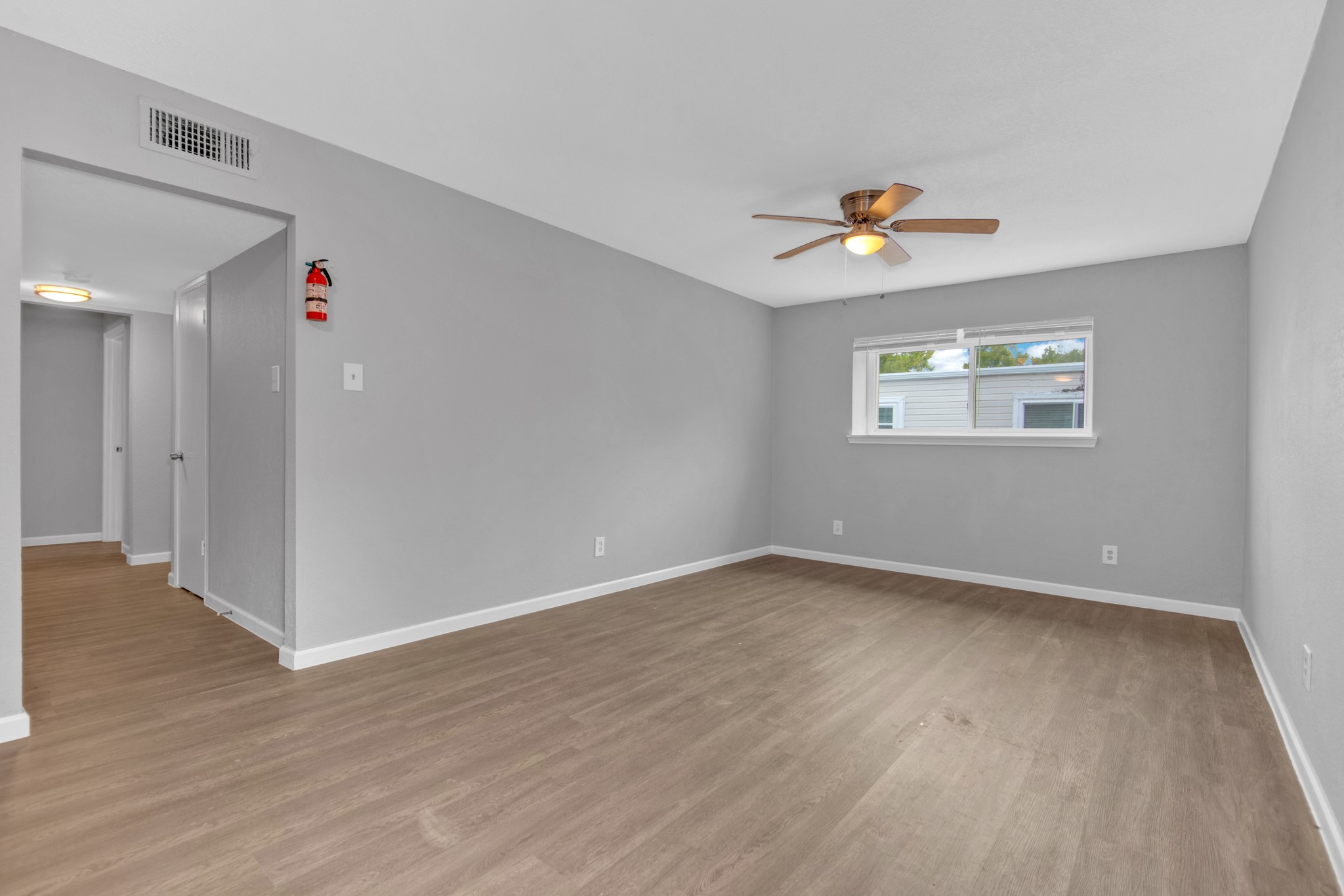 521 Spring Drive, Unit 3 Pasadena, TX 77504 - Photo 4 of 16