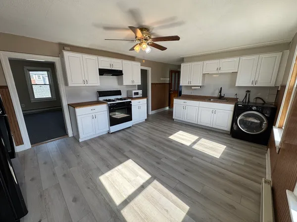 $1,950 | 47 Edgewater Avenue, Unit 2, Shrewsbury, MA 01545