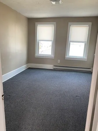 $1,950 | 47 Edgewater Avenue, Unit 2, Shrewsbury, MA 01545