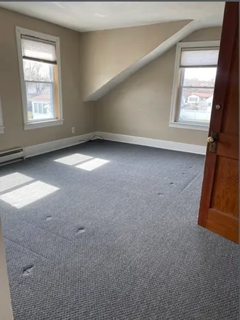 $1,950 | 47 Edgewater Avenue, Unit 2, Shrewsbury, MA 01545