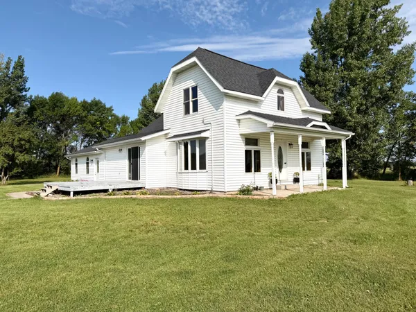$199,900 | 28707 350th Avenue, Roseau, MN 56751