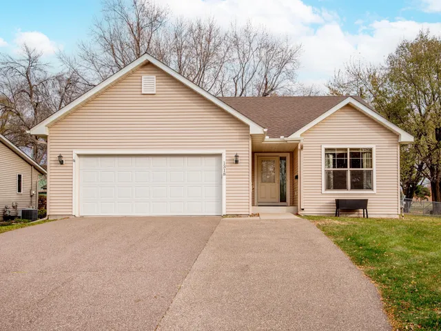 $360,000 | 1318 Summit Avenue, St. Paul Park, MN 55071