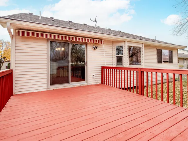 $360,000 | 1318 Summit Avenue, St. Paul Park, MN 55071