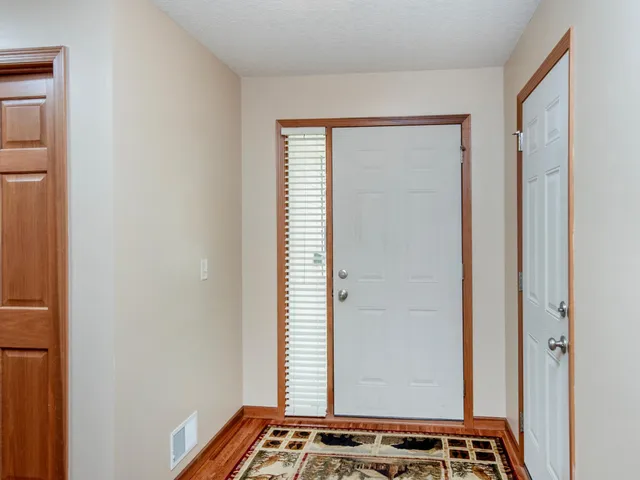 $360,000 | 1318 Summit Avenue, St. Paul Park, MN 55071